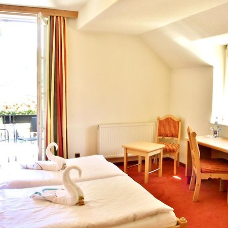 Hotel Alttolkewitzer Hof Дрезден Екстериор снимка