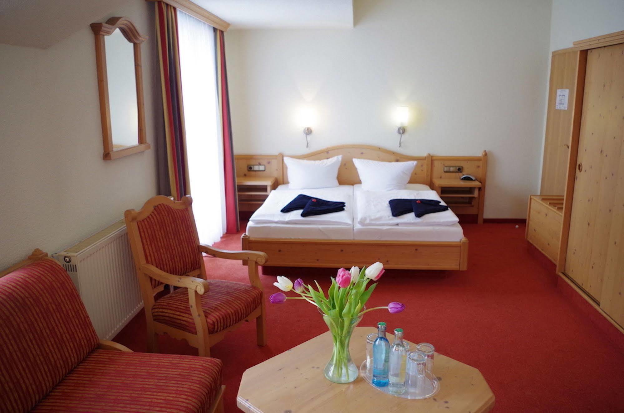 Hotel Alttolkewitzer Hof Дрезден Екстериор снимка