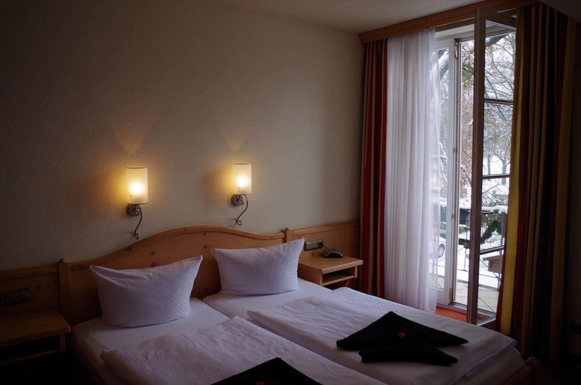 Hotel Alttolkewitzer Hof Дрезден Екстериор снимка