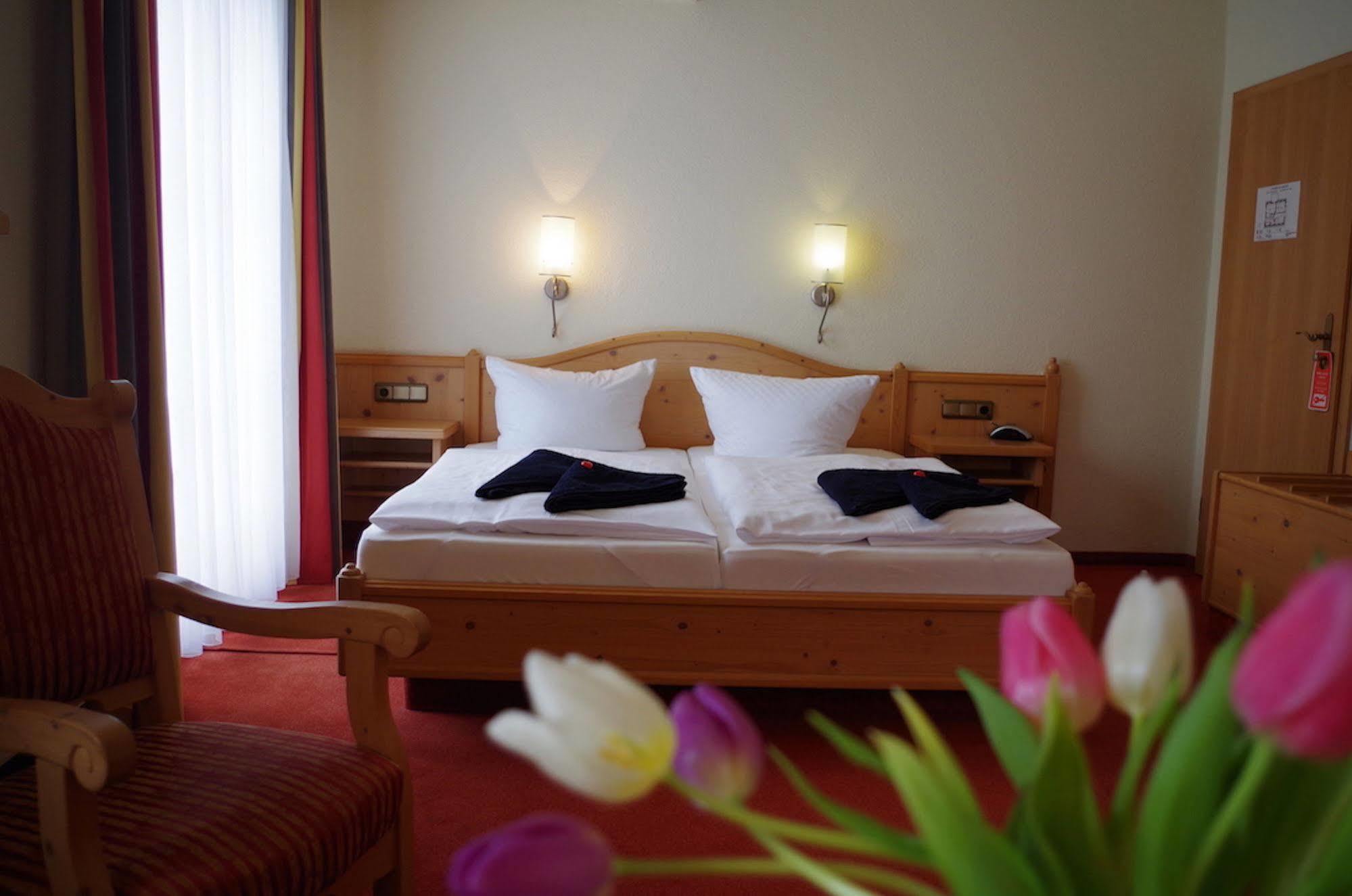 Hotel Alttolkewitzer Hof Дрезден Екстериор снимка